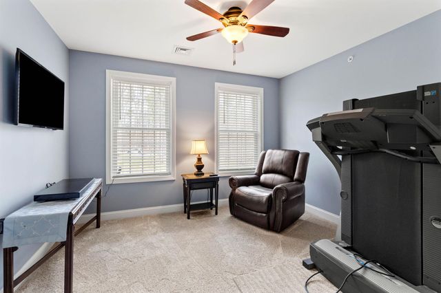 71 Haverhill Road, Salem, NH 03079