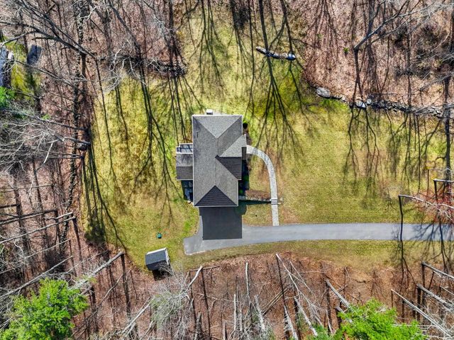 71 Haverhill Road, Salem, NH 03079