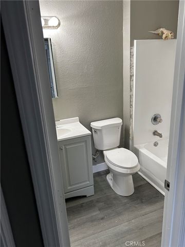 4060 Brighton, Los Angeles, CA 90062