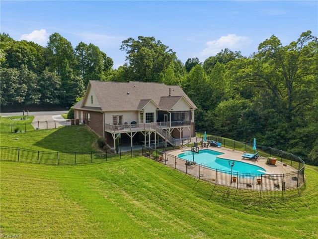 1053 Terrace Drive, Lexington, NC 27295