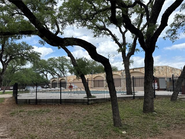 21501 Paseo De Vaca ST, Leander, TX 78645