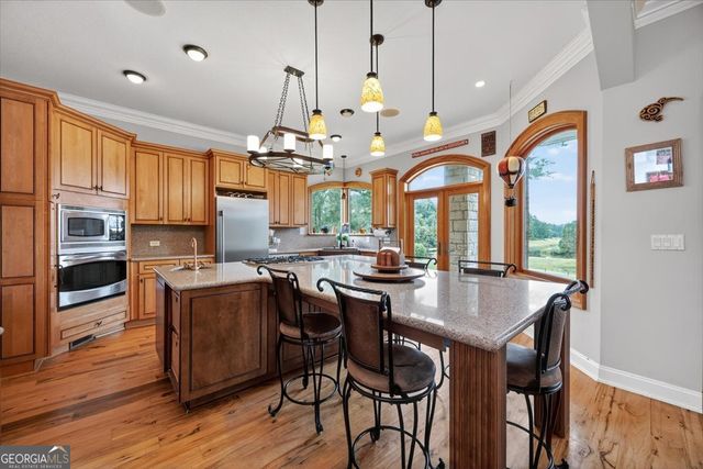 13 Southern Waters Way, Forsyth, GA 31029