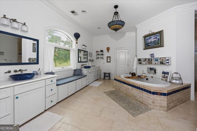 13 Southern Waters Way, Forsyth, GA 31029