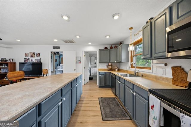 13 Southern Waters Way, Forsyth, GA 31029