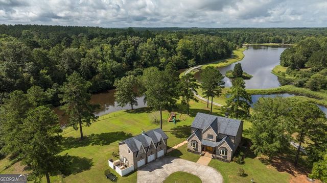 13 Southern Waters Way, Forsyth, GA 31029