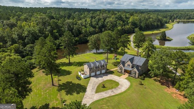 13 Southern Waters Way, Forsyth, GA 31029