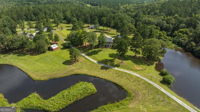 13 Southern Waters Way, Forsyth, GA 31029