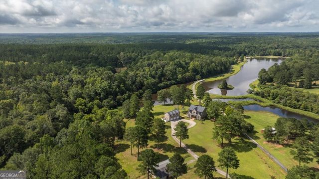 13 Southern Waters Way, Forsyth, GA 31029