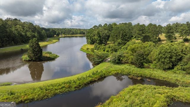 13 Southern Waters Way, Forsyth, GA 31029