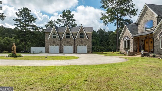 13 Southern Waters Way, Forsyth, GA 31029