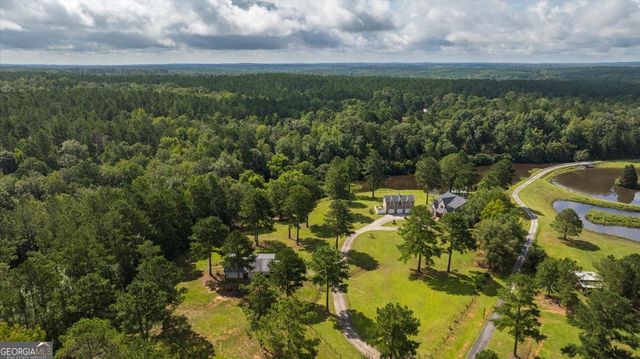 13 Southern Waters Way, Forsyth, GA 31029