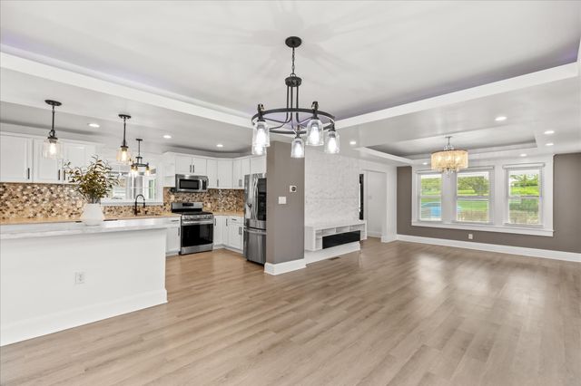 310 HANOVER RD, York, PA 17408