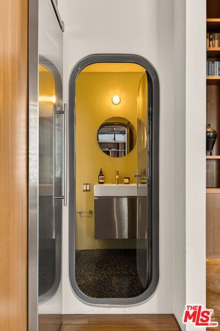 122 Mildred Avenue, Venice, CA 90291