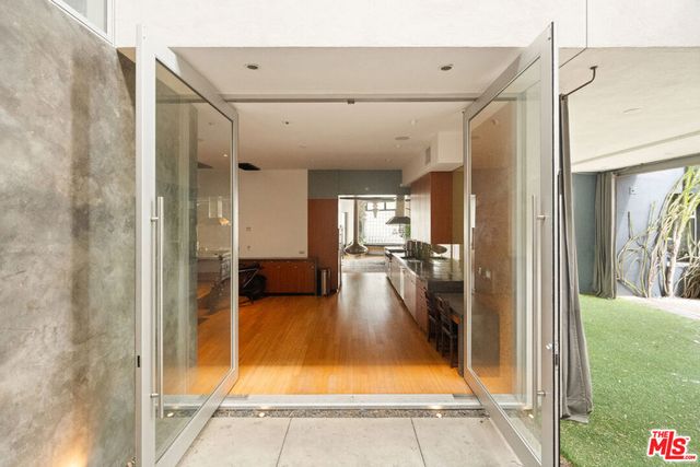 122 Mildred Avenue, Venice, CA 90291