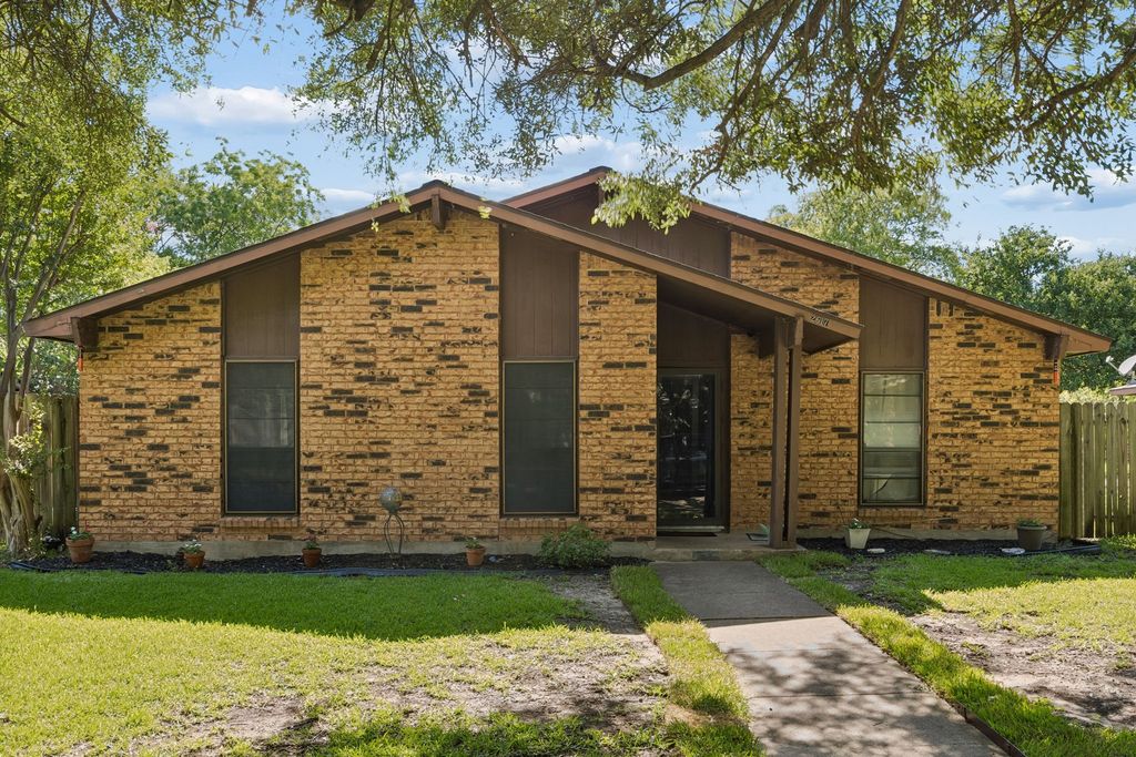 2617 Emberwood Drive, Garland, TX 75043