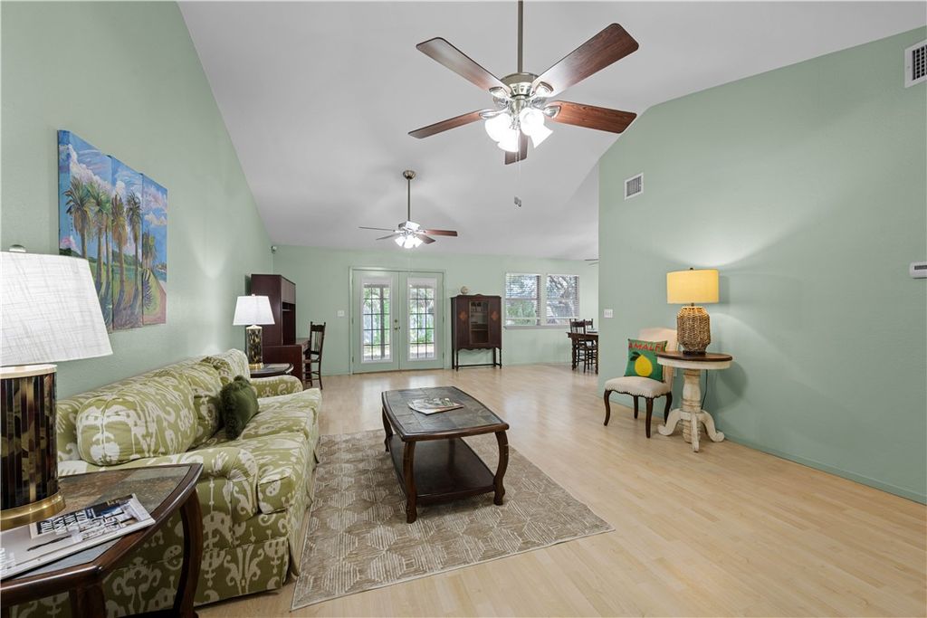 1513 Bluebird Ln, Rockport, TX 78382 — photo 3