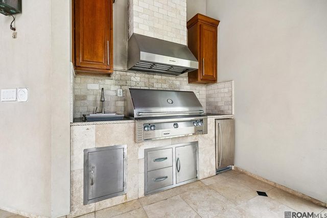 11406 The Gardens Dr, Baton Rouge, LA 70810