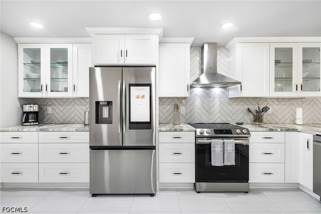 16321 Kelly Woods DR 182, Fort Myers, FL 33908