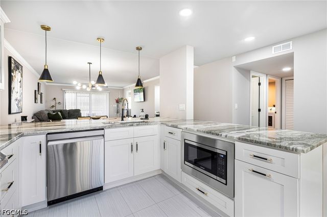 16321 Kelly Woods DR 182, Fort Myers, FL 33908