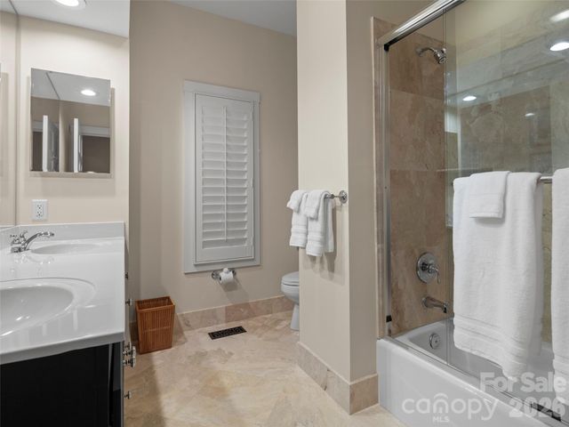 108 Little Cherokee Ridge, Hendersonville, NC 28739