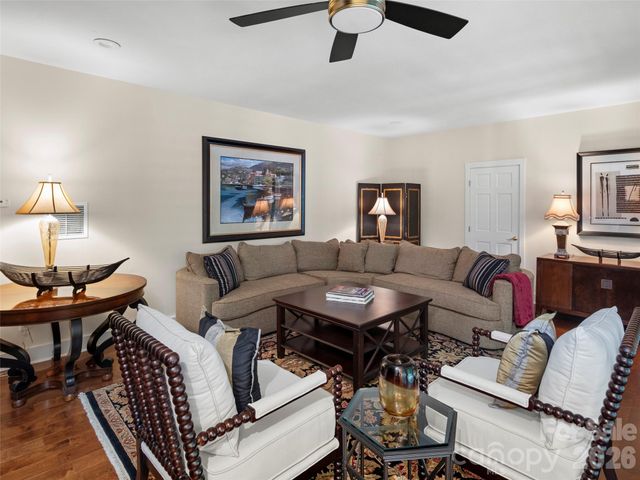 108 Little Cherokee Ridge, Hendersonville, NC 28739
