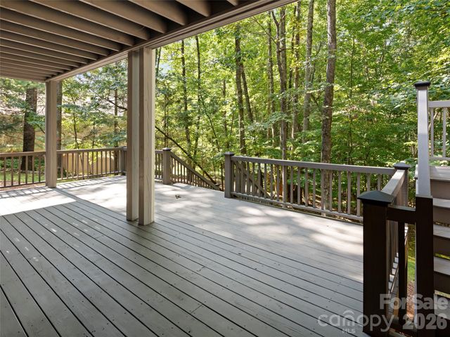 108 Little Cherokee Ridge, Hendersonville, NC 28739