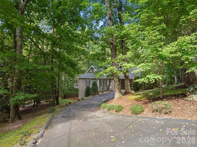 108 Little Cherokee Ridge, Hendersonville, NC 28739
