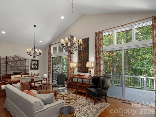 108 Little Cherokee Ridge, Hendersonville, NC 28739