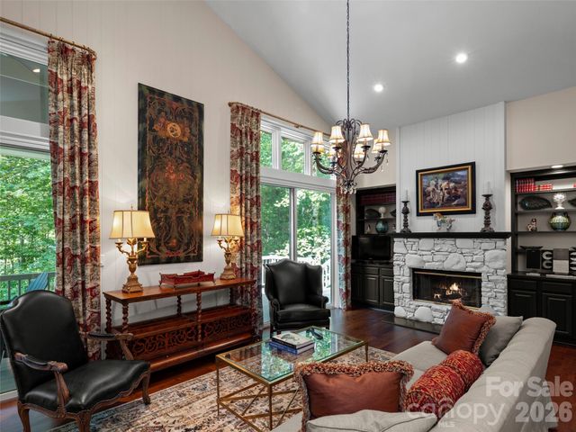 108 Little Cherokee Ridge, Hendersonville, NC 28739