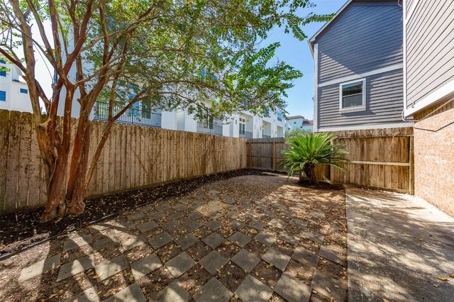 4811 Austin Street B, Houston, TX 77004