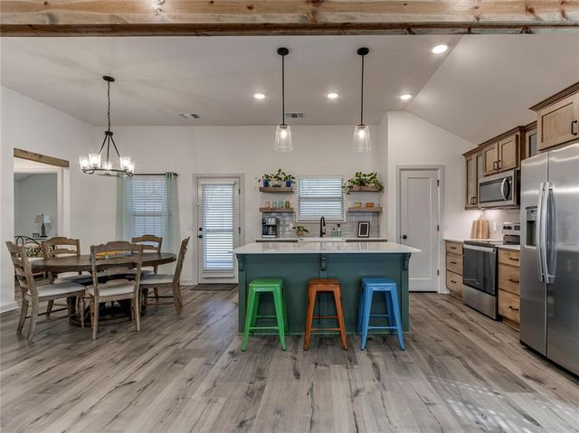 20141 Park Lane, Harrah, OK 73045