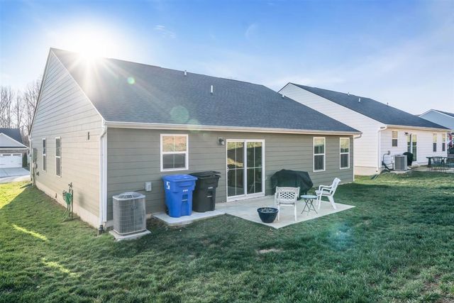 730 Cottage Dr, Columbia, TN 38401