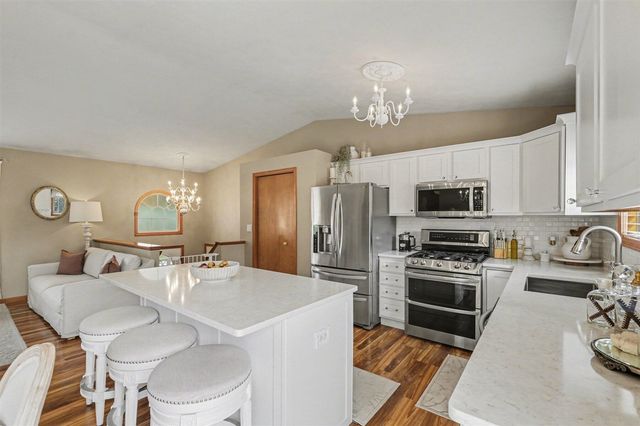 11548 Holmden Court, Rockford, MI 49341