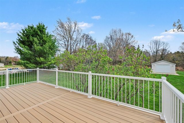 11548 Holmden Court, Rockford, MI 49341