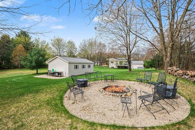 11548 Holmden Court, Rockford, MI 49341