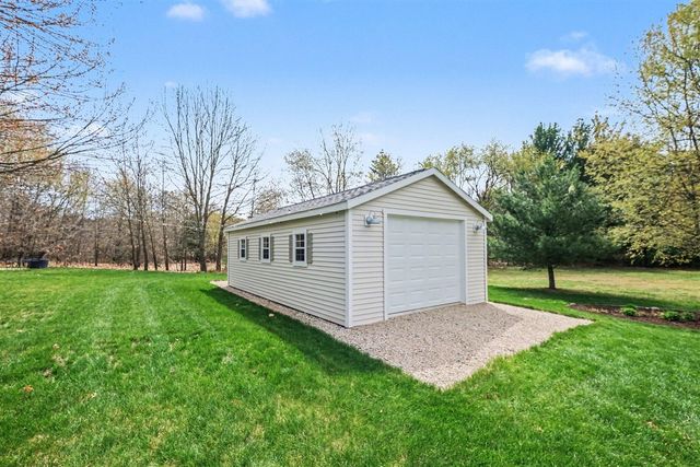 11548 Holmden Court, Rockford, MI 49341