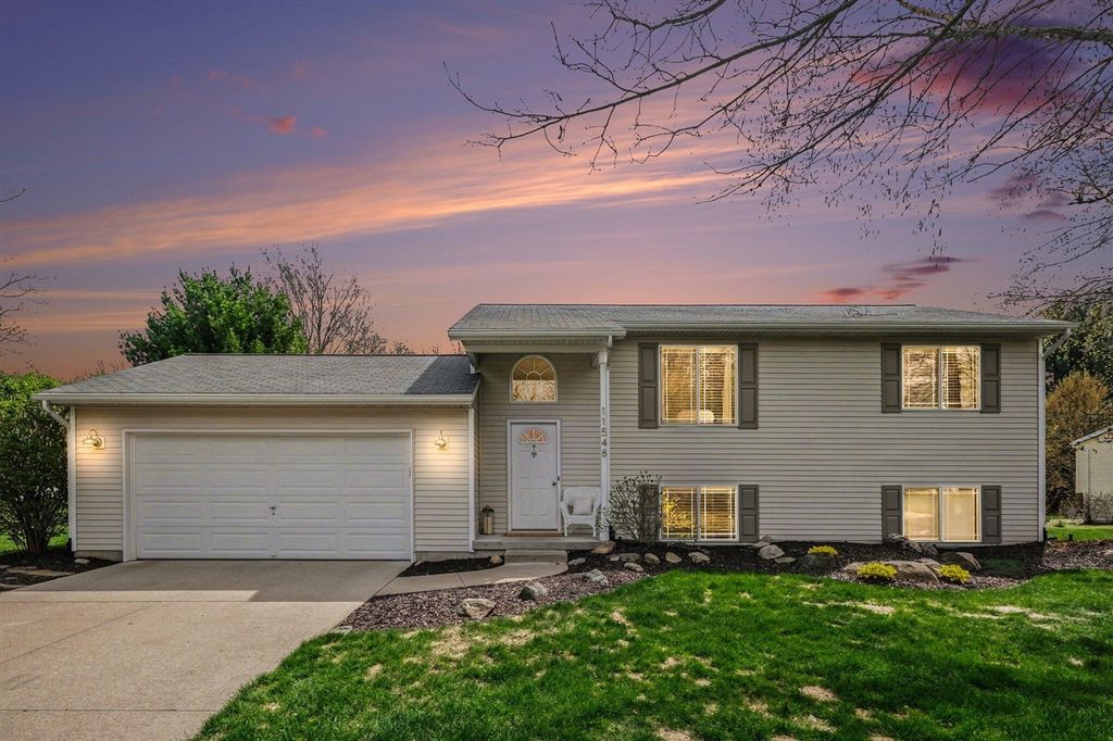 11548 Holmden Court, Rockford, MI 49341