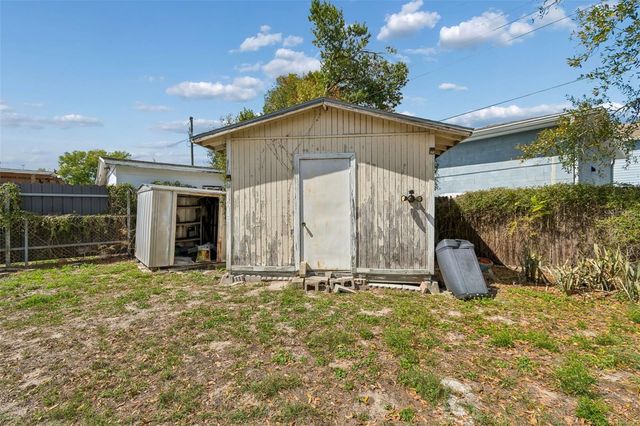 203 W LINEBAUGH AVENUE, Tampa, FL 33612