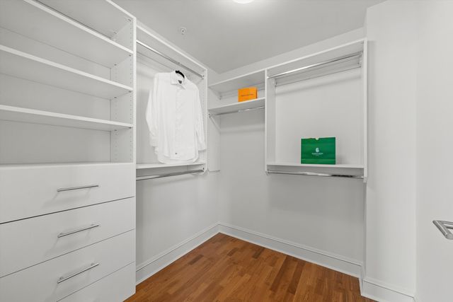 850 N Lake Shore Drive 1607, Chicago, IL 60611