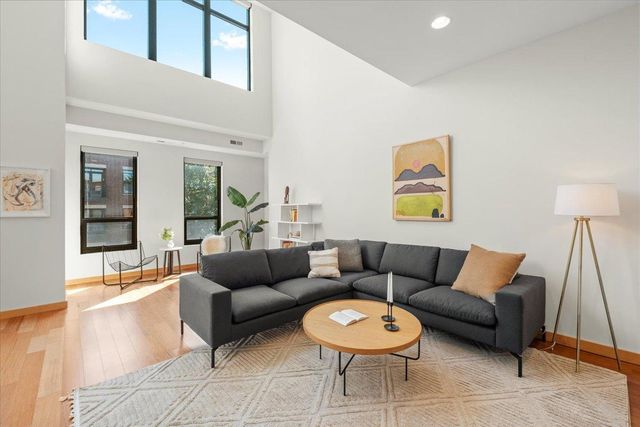 9 W Franklin Avenue 314, Minneapolis, MN 55404
