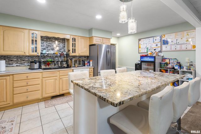 504 N 8TH Street, Herrin, IL 62948