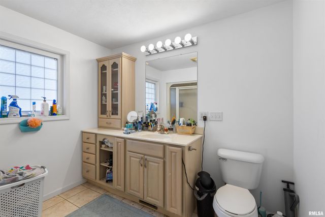 504 N 8TH Street, Herrin, IL 62948