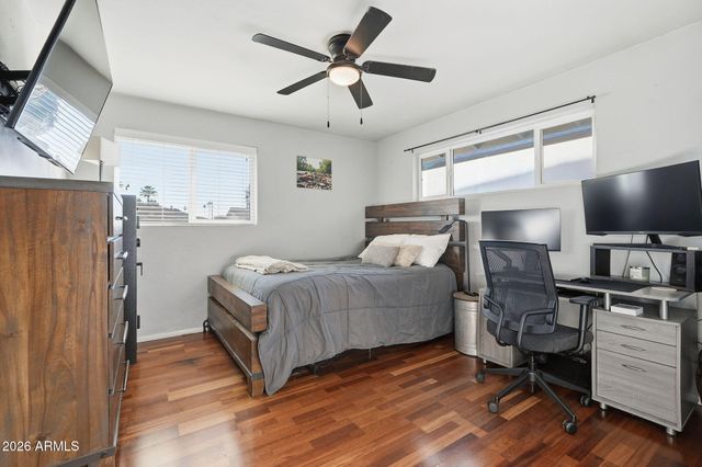 3014 E WHITTON Avenue, Phoenix, AZ 85016