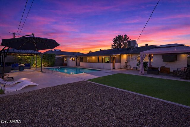 3014 E WHITTON Avenue, Phoenix, AZ 85016