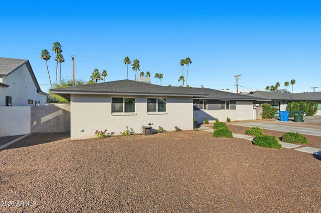 3014 E WHITTON Avenue, Phoenix, AZ 85016