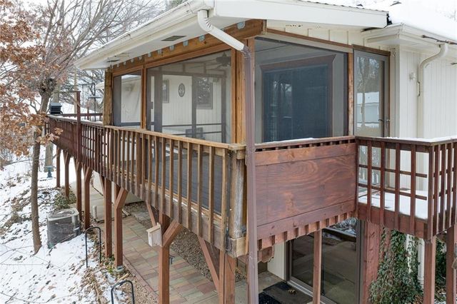 917 NW Valley Lane, Riverside, MO 64150