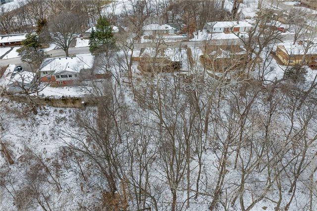 917 NW Valley Lane, Riverside, MO 64150