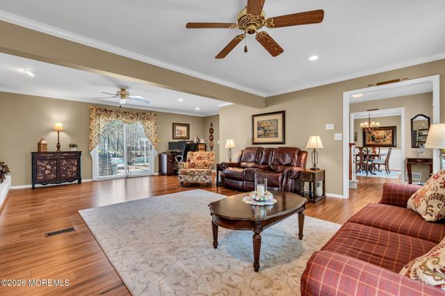 27 Heron Drive, Marlboro, NJ 07746