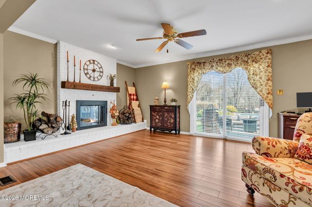 27 Heron Drive, Marlboro, NJ 07746