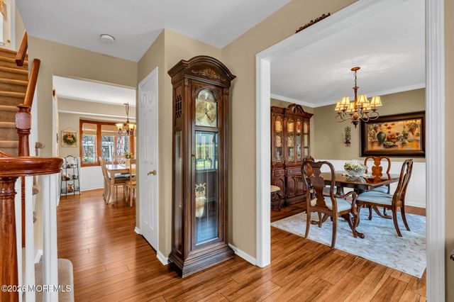 27 Heron Drive, Marlboro, NJ 07746